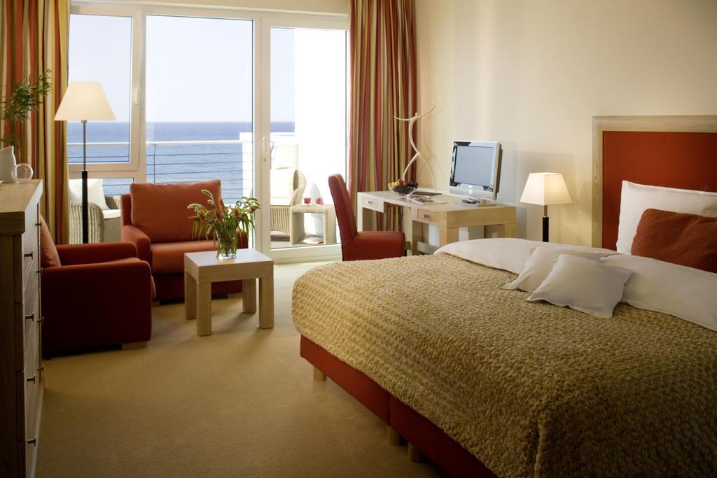 Strandhotel Duenenmeer - Adults Only ديارهاجين الغرفة الصورة